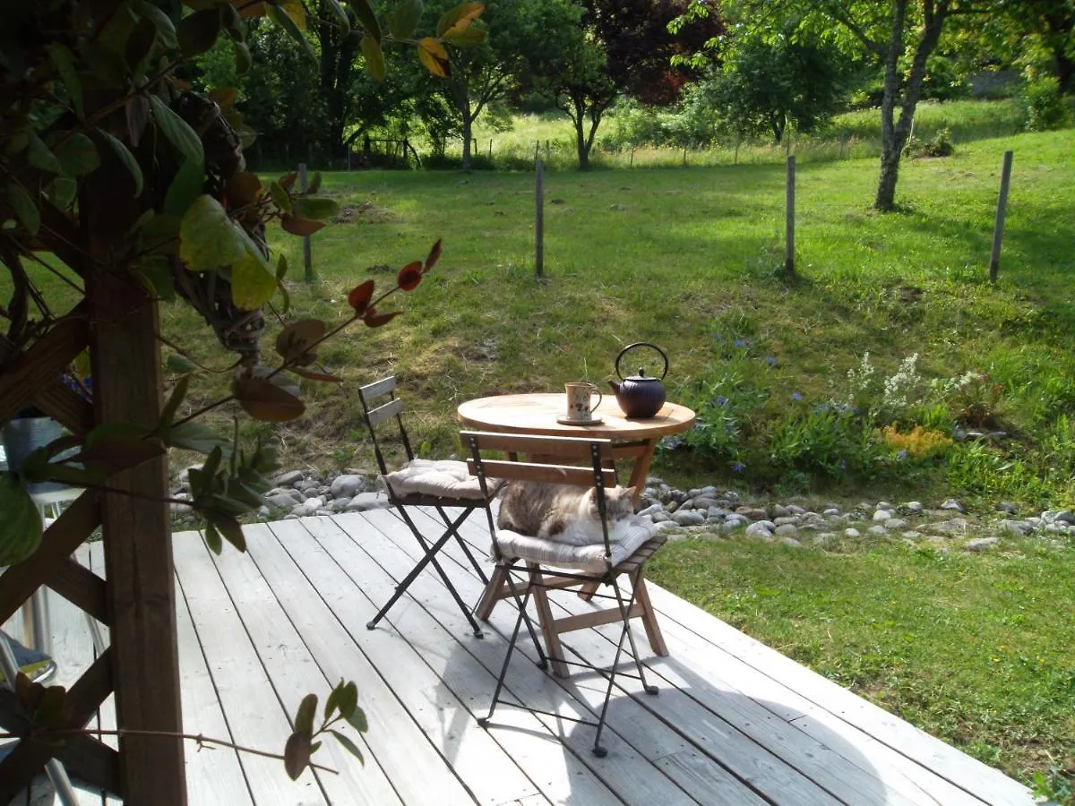 Bed and Breakfast La Buissonnière à Le Noyer  Couette-café Le Noyer (Savoie)