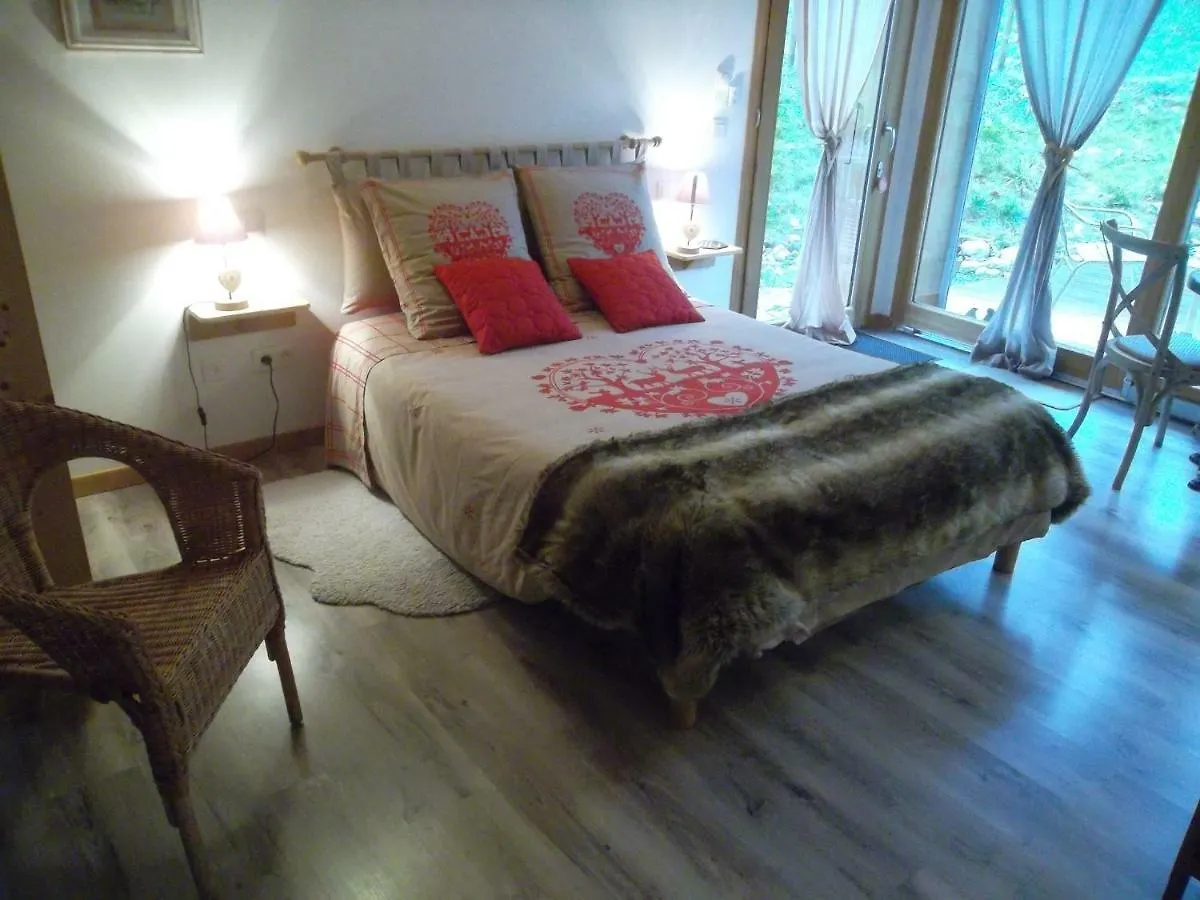 Bed and Breakfast La Buissonnière à Le Noyer  Le Noyer (Savoie)